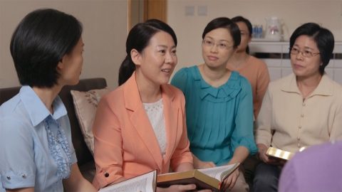 어린양의 발자취를 따르겠습니다